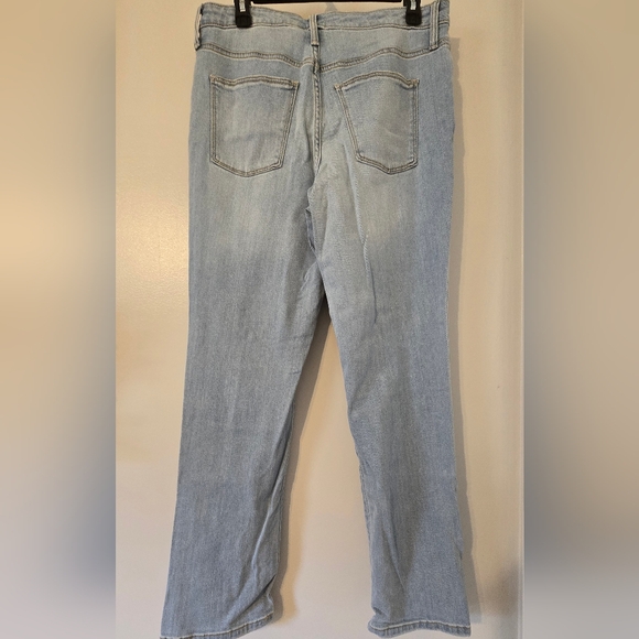 Universal Thread Straight Jean - Picture 2 of 3